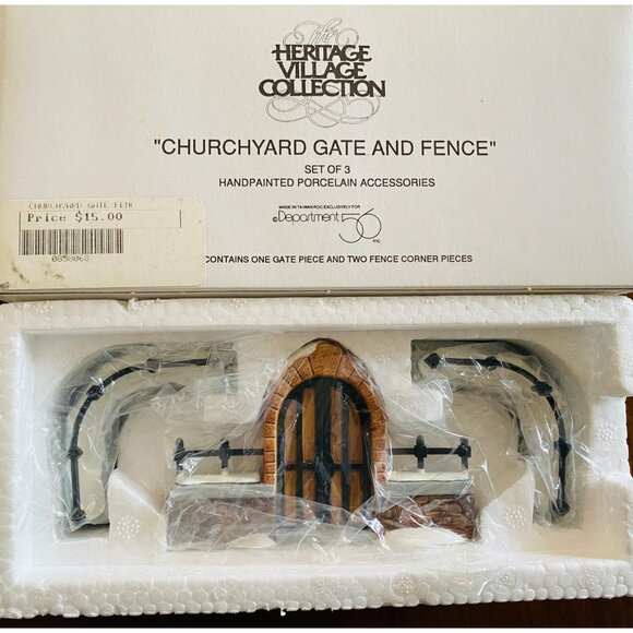 Department 56 Churchyard Gate and Fence Set of 3 Heritage Village Christmas Town - Picture 2 of 4